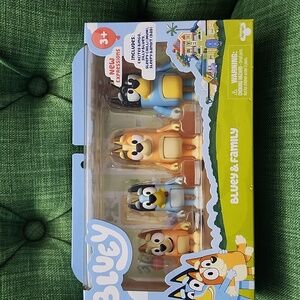 Bluey and Family Figure Set